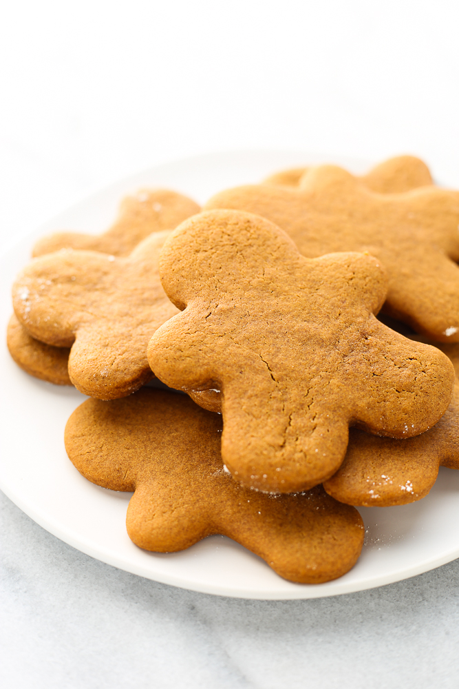 Best Soft And Chewy Gingerbread Cookies - 3 Scoops Of Sugar